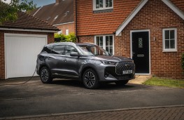 Chery Tiggo 7 Super Hybrid, 2025, charging